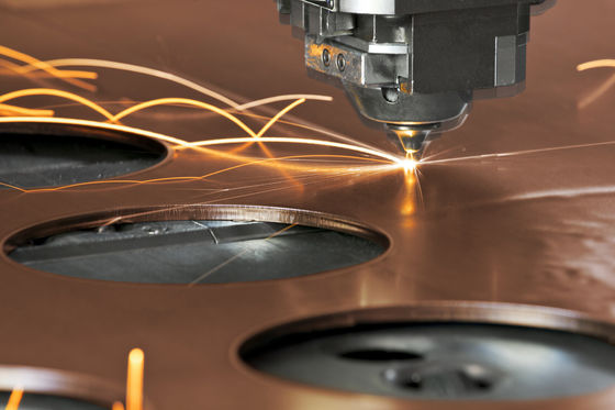 Raytools Laser Head Σαγκάη Raylaser 3015 Ηγετική τυποποιημένη λύση για την κοπή μετάλλων